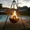 Bán cầu Corten Steel Fire Globe Tripod Treo Fire Pit BBQ Grill